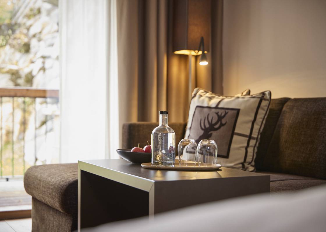 Detailaufnahme Couch mit Balkon