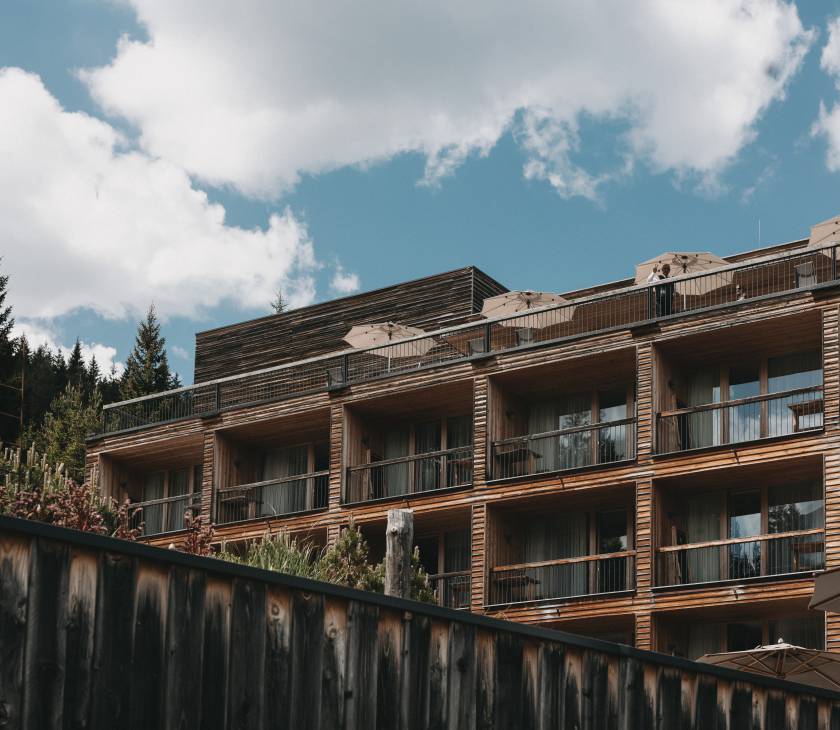 Außenansicht des Wellnesshotels Das Kronthaler in Achenkirch